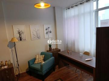 Comercial · 29m² · Sala mobiliada disponível para locação no bairro Centro em Uberlândia-MG.