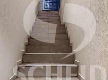 Casa · 75m² · 2 Quartos · Aluga-se casa de 75 metros quadrados no Campo Belo, com dois dormitórios e sacada