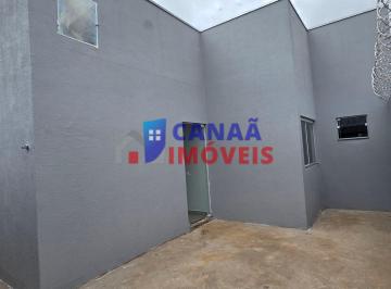 Casa · 63m² · 2 Quartos · 2 Vagas · Casa 2 quartos, 1 suíte no bairro alto umuarama, região do aeroporto