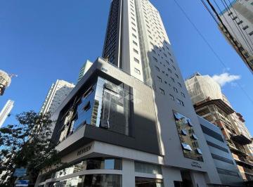 Apartamento · 136m² · 4 Quartos · 3 Vagas · Apartamento Novo com 4 suítes e 3 vagas no Centro de Balneário Camboriú