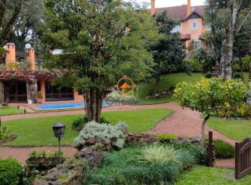 Casa · 3m² · 3 Quartos · 2 Vagas · Casa em Gramado - 3 dormitórios