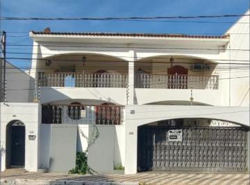 Casa · 558m² · 4 Quartos · Sobrado com 4 quartos à venda em Centro - SP