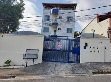 Apartamento · 70m² · 2 Quartos · 1 Vaga · Bairro Alvorada. Lindo apto 02 quartos com armários planejados, prédio individual, 01 vaga livre.