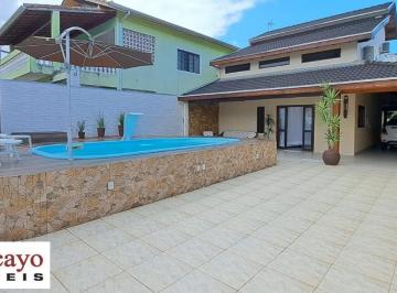 a73a73adf5ac.jpg · Sobrado com 3 quartos e piscina para venda no Jardim Aruan, Caraguatatuba - SP.