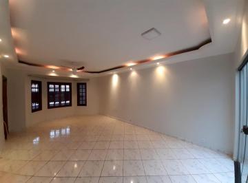 Casa de 3 quartos, Pirassununga · VENDE-SE CASA COM 03 DORMITÓRIOS (SENDO 01 SUÍTE) E QUINTAL AMPLO – PIRASSUNUNGA