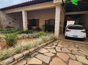 Casa de 3 quartos, Águas Claras · CASA TÉRREA CONDOMÍNIO ACEITO IMÓVEL ANALISO PROPOSTAS