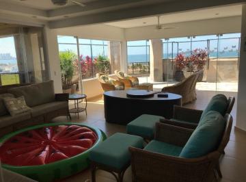 Apartamento · 350m² · 3 Quartos · 4 Vagas · Cobertura à venda em Guarujá com vista mar no Jardim das Conchas