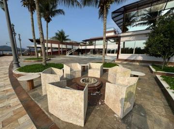 Casa · 500m² · 7 Quartos · 6 Vagas · Casa à Venda na Marina Guarujá em Perequê