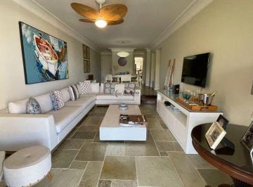 41335551_g.jpg · 
                                Enseada Brunella Apartamento decorado e climatizado 3 suites.
     