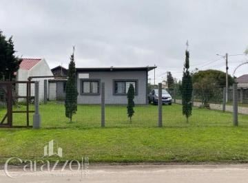 Casa · 126m² · 4 Quartos · 1 Vaga · Casa de esquina na Zona Nova