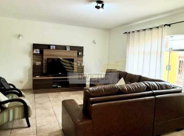 Casa · 246m² · 3 Quartos · 3 Vagas · Sobrado com 3 Quartos para Comprar, 246m² - Parque das Américas, Mauá/SP. 