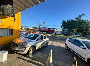 Comercial · 100m² · Ponto Comercial na Restinga