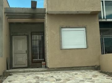 Casa · 82m² · 3 Quartos · 2 Vagas · Casa no bairro Aberta dos Morros - 3 dormitórios