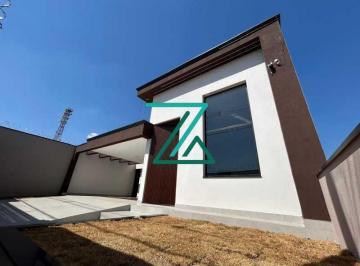 Casa · 245m² · 3 Quartos · 4 Vagas · Casa térrea 245m² com 3 dormitórios e 1 suíte na Vila Rio Branco Jundiaí SP