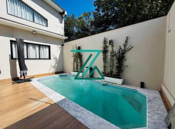 Casa · 202m² · 3 Quartos · 2 Vagas · Para Venda ou Locação Ampla Casa Térrea com 3 suítes e Piscina no Bairro Medeiro