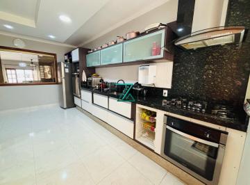 Casa · 281m² · 3 Quartos · 8 Vagas · Casa com 3 Quartos à Venda no Jardim do Lago  Jundiaí  Acabamento de Alto Padrão