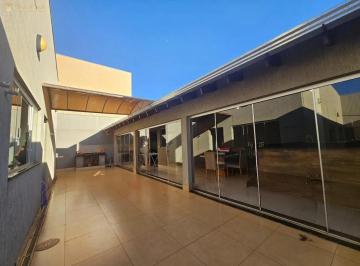 Casa · 205m² · 4 Quartos · 2 Vagas · Casa a Venda - Jardim do Lago, Uberaba - MG