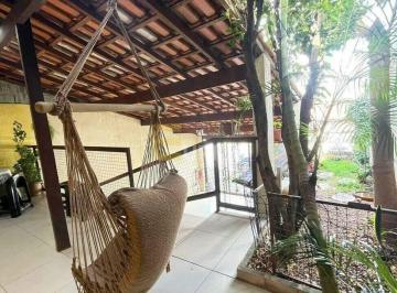 Casa · 168m² · 3 Quartos · 2 Vagas · Casa Aconchegante com 3 Quartos em Localização Privilegiada - Jardim Esplanada