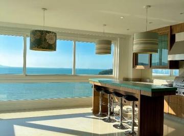 Apartamento · 140m² · 3 Quartos · 2 Vagas · FRENTE MAR - 1 APARTAMENTO POR ANDAR - MOBILIADO - 3 SUÍTES - 2 VAGAS - LAZER COMPLETO