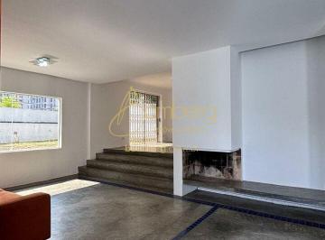 Casa · 274m² · 3 Quartos · 3 Vagas · Casa à venda no Jardim Petrópolis!
