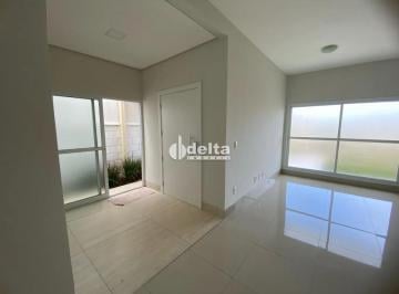 Casa · 250m² · 3 Quartos · 2 Vagas · Casa em condomínio com 3 quartos disponível para locação e venda em Uberlândia-MG.