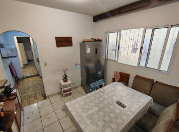 Casa · 158m² · 3 Quartos · 2 Vagas · Sobrado com 3 quartos e duas vagas de garagem