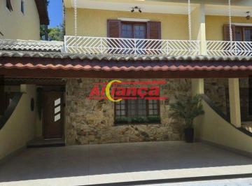 Casa · 206m² · 4 Quartos · 3 Vagas · SOBRADO TRIPLEX LUXO - em Condomínio com 206 m2