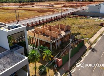 152115_81f4082d-cffd-44f4-a336-46fddbd15f0d_2x.jpg · do Sol - Casa em Reforma com Projetos e Estrutura Completa localizada no Jardim Botanico