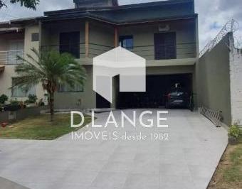 Casa · 270m² · 3 Quartos · 4 Vagas · Casa à venda no Condomínio Campos do Conde I em Paulínia