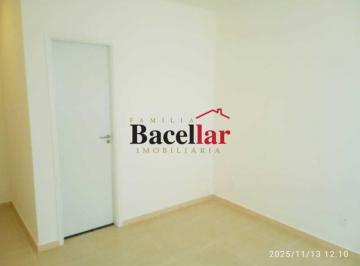 Apartamento · 78m² · 2 Quartos · Apartamento 2 quartos será entregue totalmente reformado próximo Metrô Saens Pen