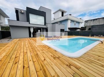 Casa · 250m² · 3 Quartos · 3 Vagas · Casa em Daniela - aluguel temporada - Florianópolis – SC