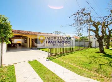 Casa · 4 Quartos · 3 Vagas · Casa em Daniela - aluguel temporada - Florianópolis – SC