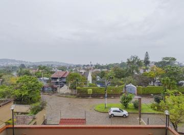 Casa · 375m² · 3 Quartos · 8 Vagas · Casa semi-mobiliada na Vila Assunção com vista deslumbrante para o Guaíba e Veleiros do Sul
