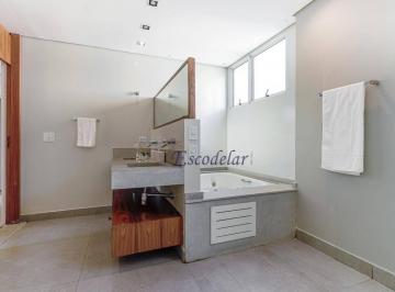 336b342df056aebe977d04b16c2800e7a434d854 · Casa Av.Brasil 4 quartos-400ms 2 vagas