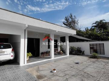 Casa · 250m² · 4 Quartos · 2 Vagas · Casa em Rua Dona Maria Conceição Coelho - Centro - Navegantes/SC