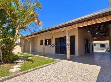 29e4de776bffc27b8bebd8e0232705fbf067a655 · Casa com 4 dormitórios à venda, 210 m² por R$ 820.000,00 - Coroados - Guaratuba/PR