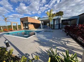 592f930e493191a8c9b43475e9b12657f551dbea · Casa de Campo com arquitetura contemporânea e a melhor vista do empreendimento