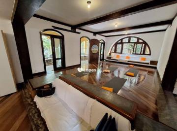 855c90cbfc258c4e025e7ea48d093c3d3fecef9f · Jardim Oceânico, 1 quadra da praia, posto 3, Casa com 6qts, 9 vagas, piscina à venda, 687 m² por R$