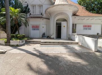 Comercial · 488m² · 12 Quartos · 15 Vagas · Casa comercial na Avenida Indianópolis, N. 451 • 488 m²