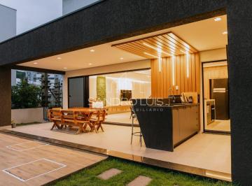 Casa · 309m² · 4 Quartos · 2 Vagas · Casa em Condomínio em Dom Bosco, Itajaí/SC