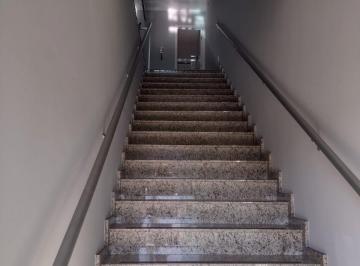 Acesso para as salas · Prédio comercial para locação no Bairro Caxambu em Jundiaí - SP