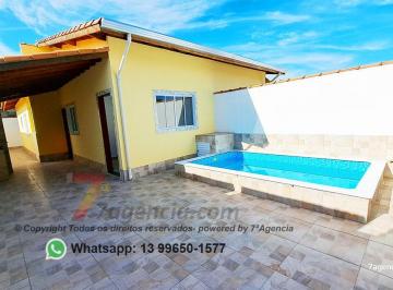 Casa de 2 quartos, Itanhaém · Casa nova , com piscina, lado praia, 2 quartos, 2 banheiros otimo acabamento!