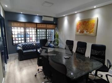 Comercial · 145m² · 6 Quartos · 4 Vagas · Casa à venda em Campinas, Cambuí, com 6 quartos, com 145 m²