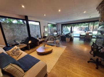 Casa · 249m² · 3 Quartos · 4 Vagas · Casa à venda em Campinas, Parque Xangrilá, com 3 suítes, com 249 m², Xangrilá