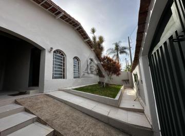 Casa · 135m² · 4 Quartos · 2 Vagas · Casa à venda em Campinas, Vila Marieta, com 4 quartos, com 135 m²