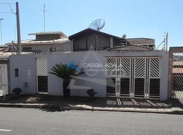 Casa · 350m² · 3 Quartos · 4 Vagas · Casa à venda em Paulínia, Jardim Ypê, com 3 quartos, com 350 m²
