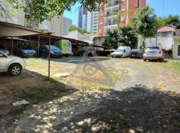 Casa · Casa à venda e para alugar em Campinas, Cambuí, com 5 quartos, com 158 m²