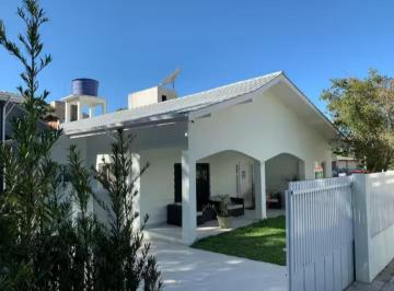 657733_i95694e2676O567h_657733674e30f621ac0.jpg · Casa 7 suites em Canasvieira
