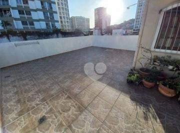 3898049cd1158e88e5cb3b8d4db646d4b41b6a20 · Casa com terraço no Andaraí