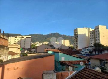 4639dcadcf6cec7ab6065a274a0b3f69ea52f811 · Casa com terraço no Andaraí